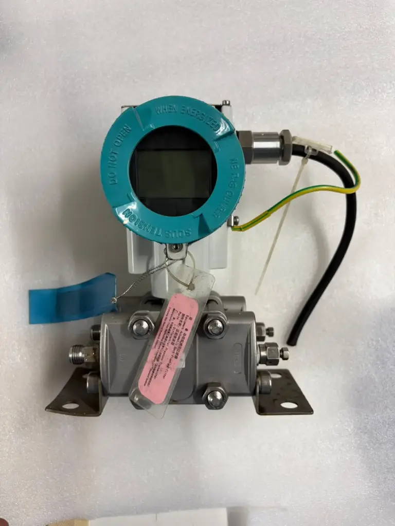 Siemens SITRANS P320 Differential Pressure Transmitter 7MF0340-1MM11-5CF2-Z Complete Unit