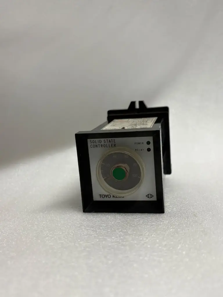 TOYO KEIKI AS-62-L Solid State Controller AC 0~5A / 200-220 VAC AS 62 L
