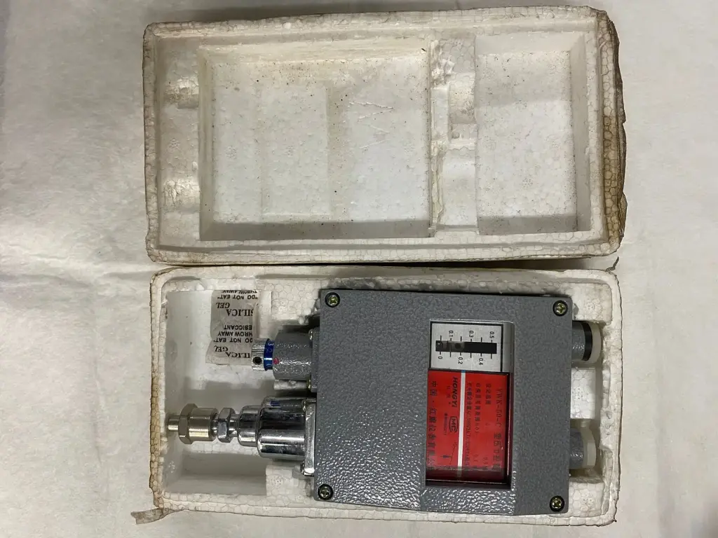 New YWK-50-C Pressure Switch 0~0.05 mPA
