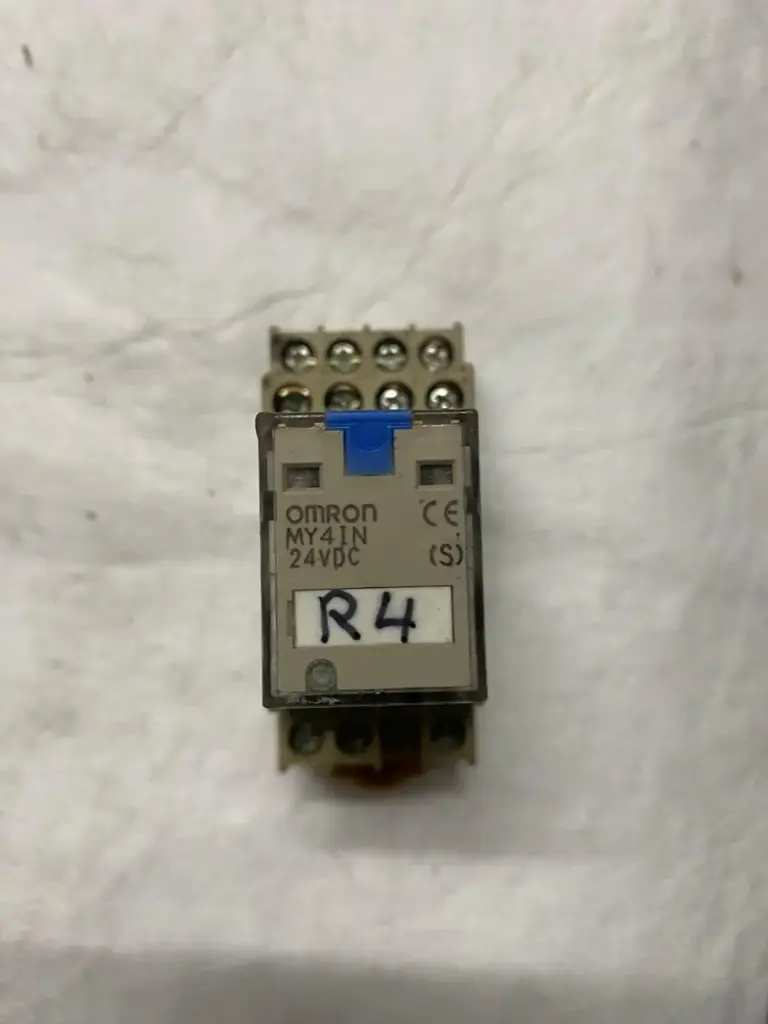 Omron MY4IN 24VDC + Socket 1248C