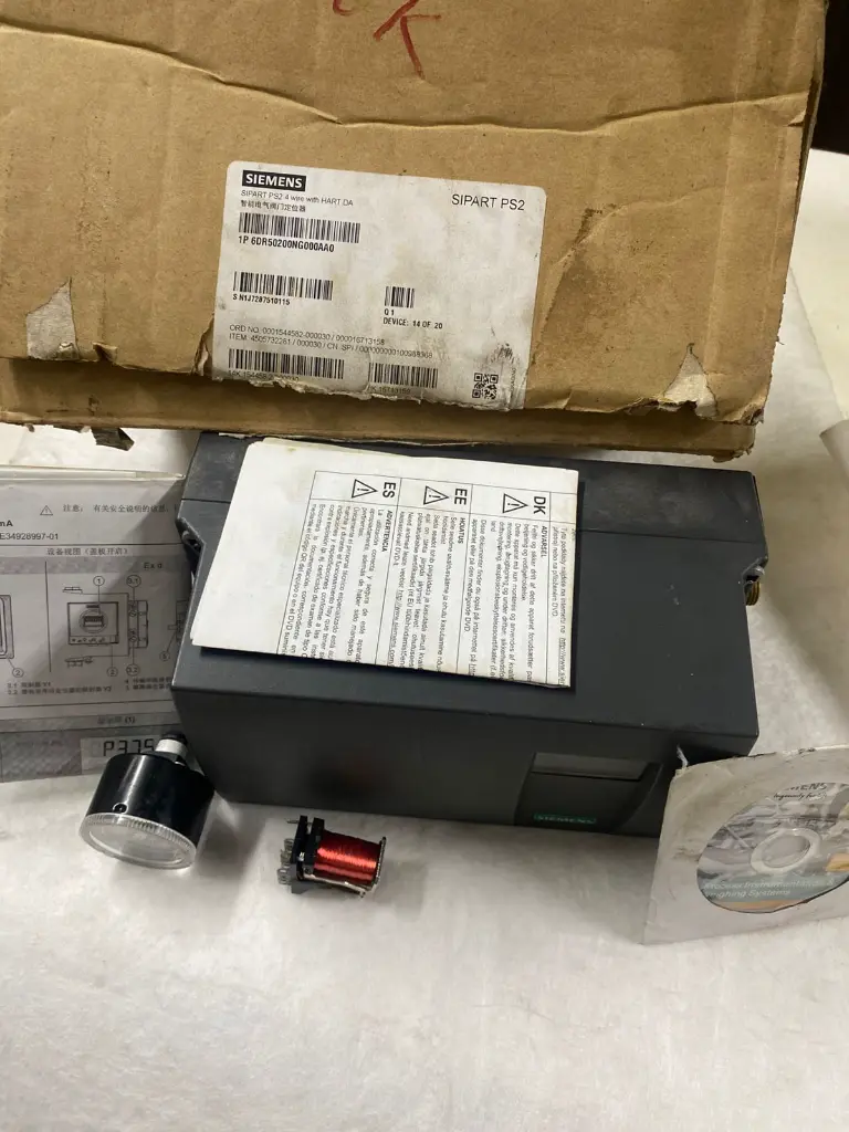 NEW SIEMENS 6DR5020-0NG00-0AA0 Positioner