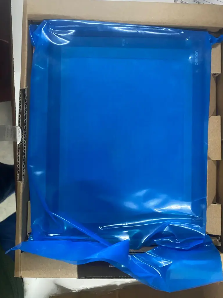 NEW OMRON NS8-TV01B-V2 HMI