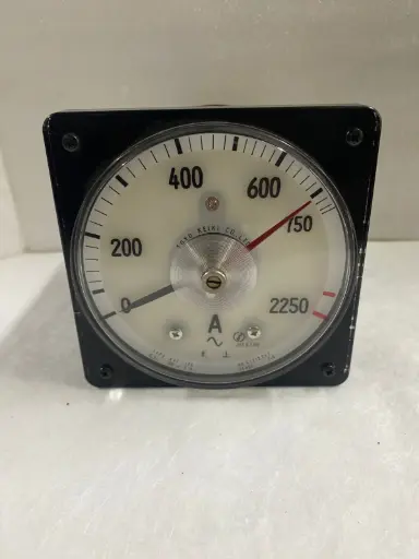 NEW TOYO KEIKI AVF-12E Ammeter Meter Range 0-2250 AC 200-220V