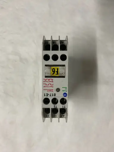 ALLEN BRADLEY 817-E1 TEMPERATURE MONITORING RELAY DIN RAIL 690947-8