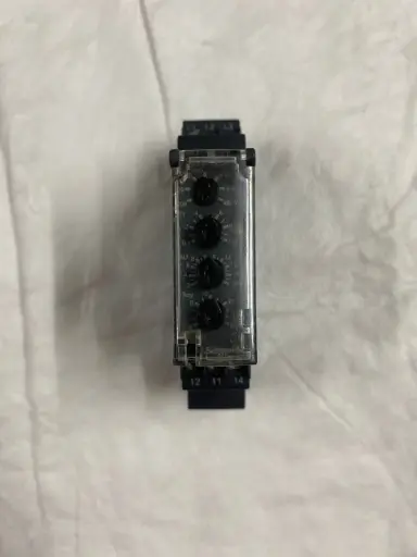 Schneider Electric RM17TE00 Control Relay 208-480 V